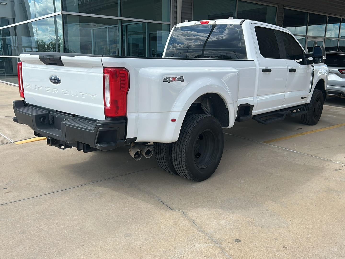 2024 Ford Super Duty F-350 DRW XL