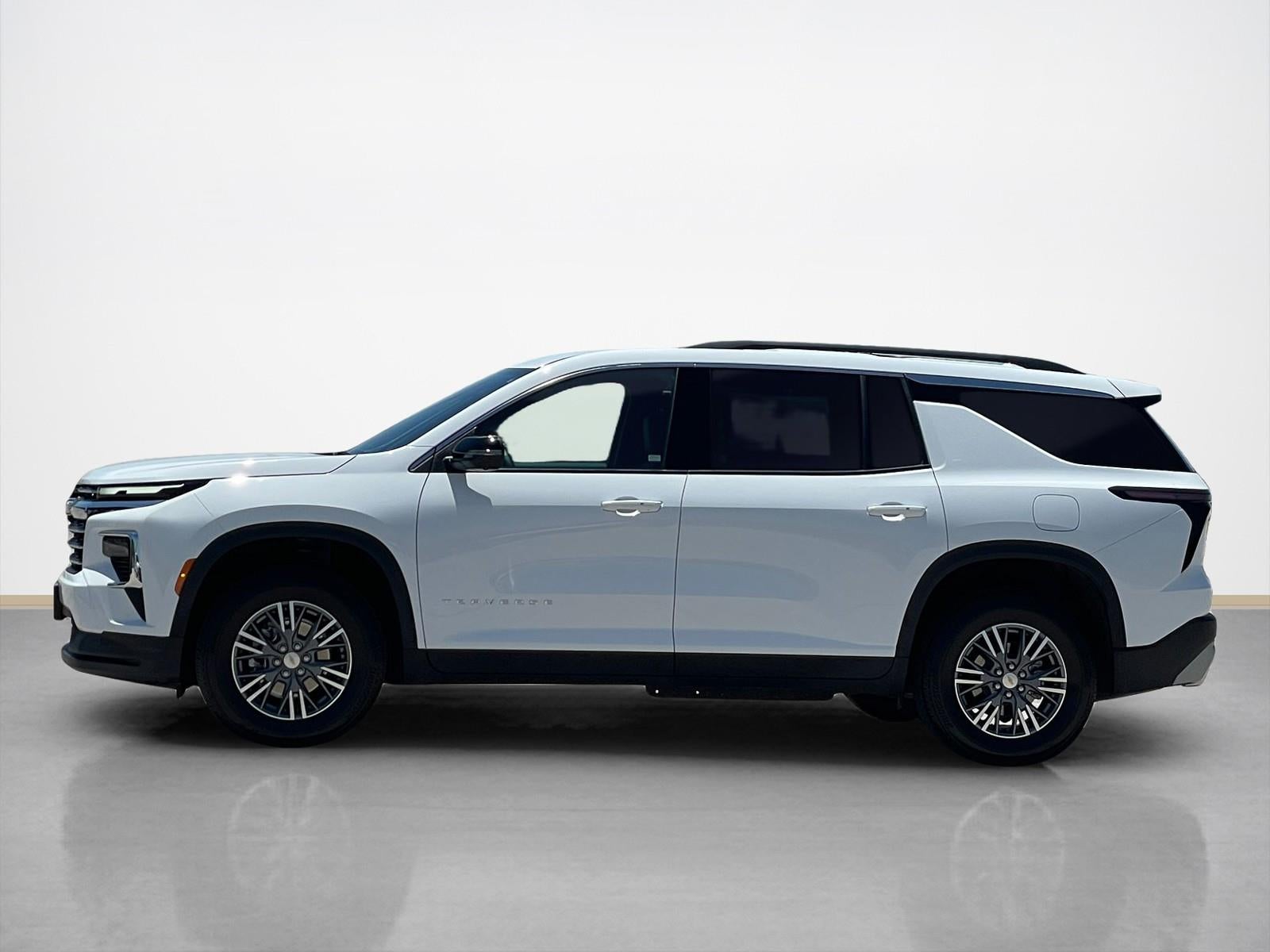 2026 Chevrolet Traverse FWD LT