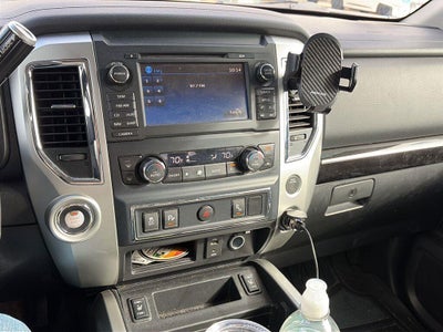 2017 Nissan Titan SV