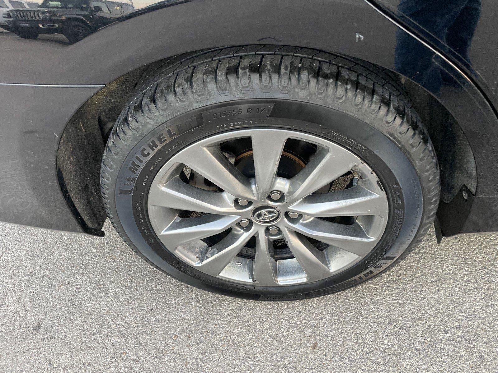 2016 Toyota Camry XLE