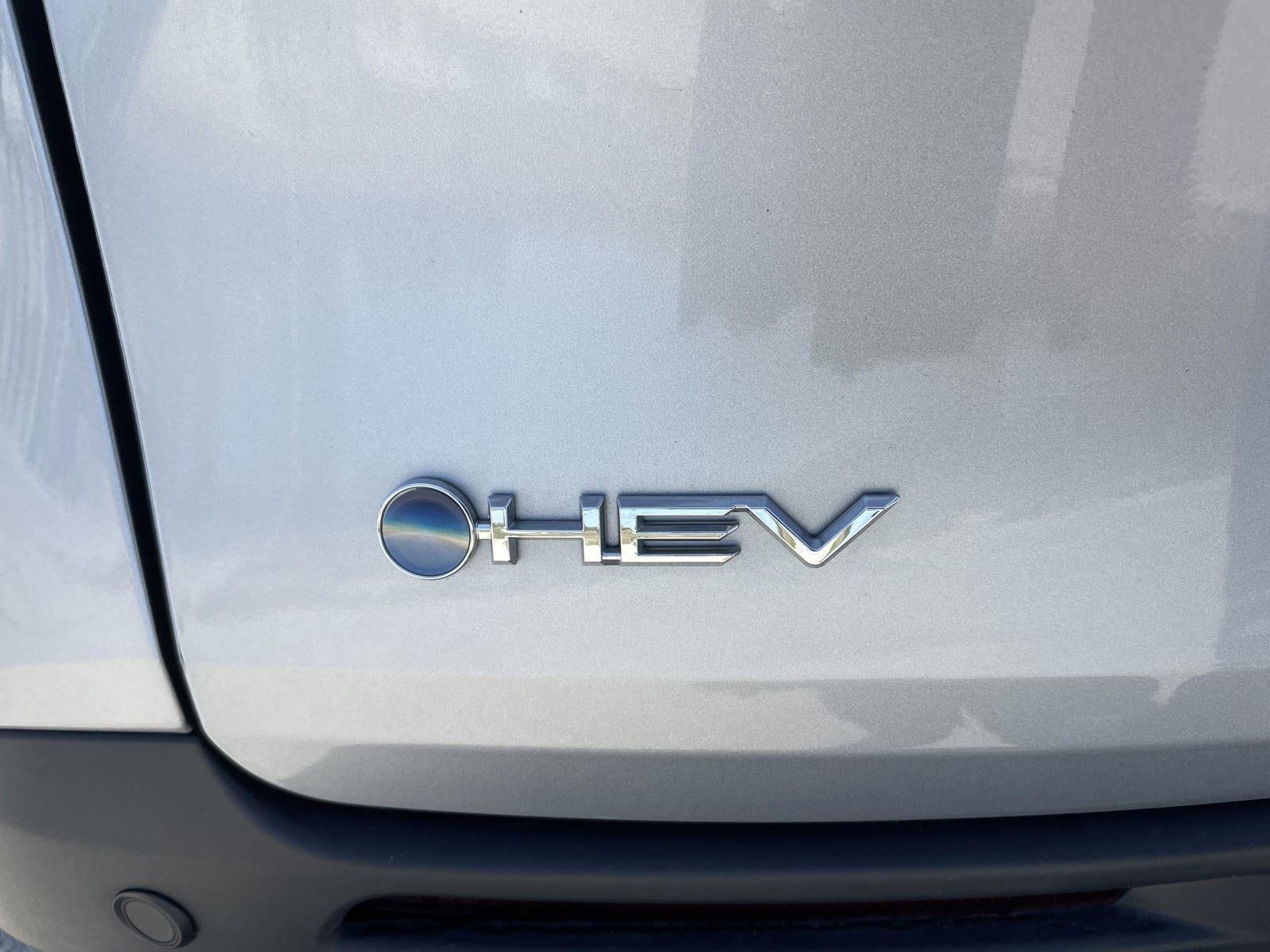 2025 Toyota SIENNA XLE FWD 7-PASSENGER