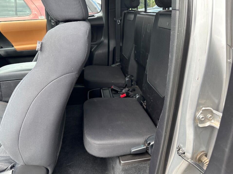 2016 Toyota Tacoma SR5