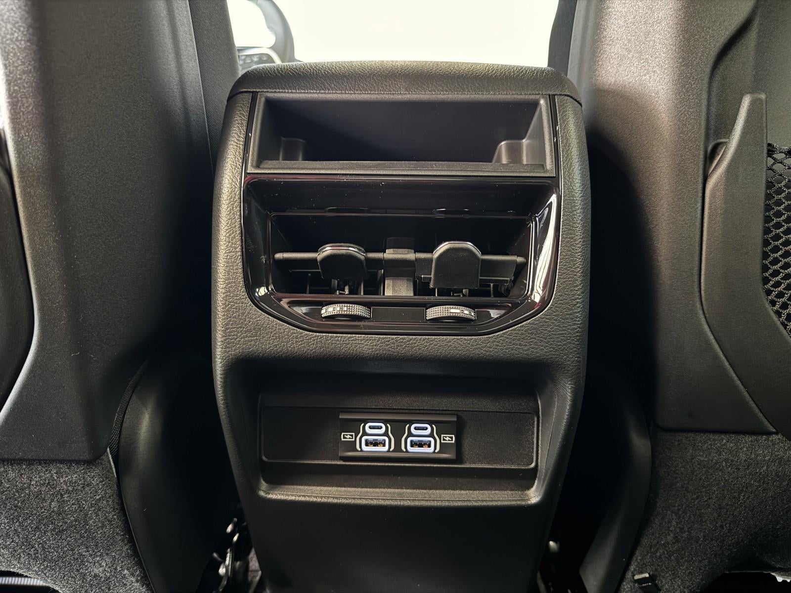 2025 Jeep Grand Cherokee GRAND CHEROKEE LAREDO 4X2