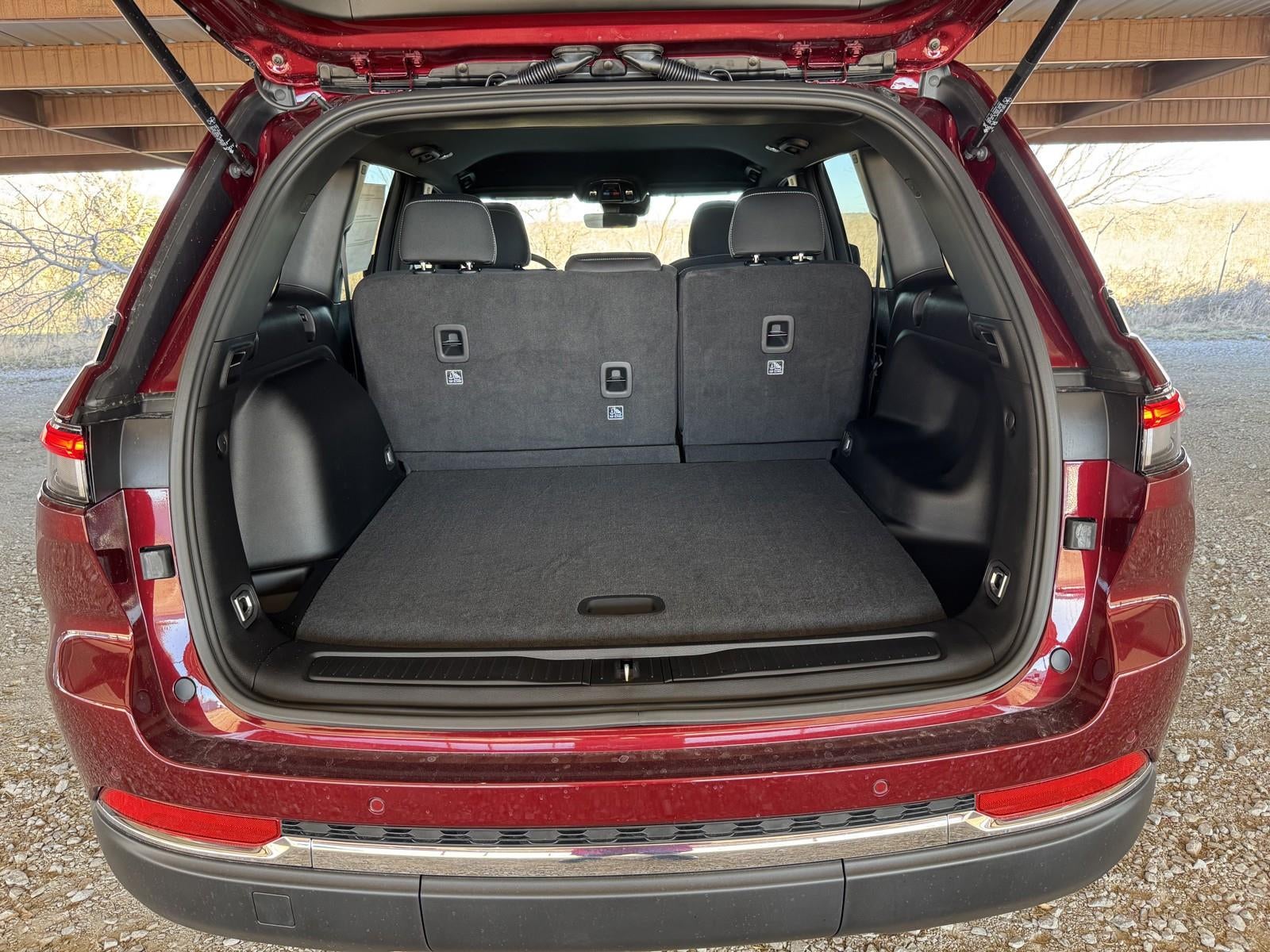 2025 Jeep Grand Cherokee GRAND CHEROKEE LAREDO 4X2