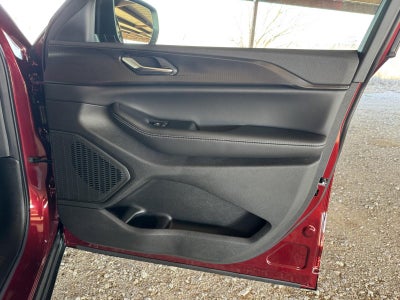 2025 Jeep Grand Cherokee GRAND CHEROKEE LAREDO 4X2