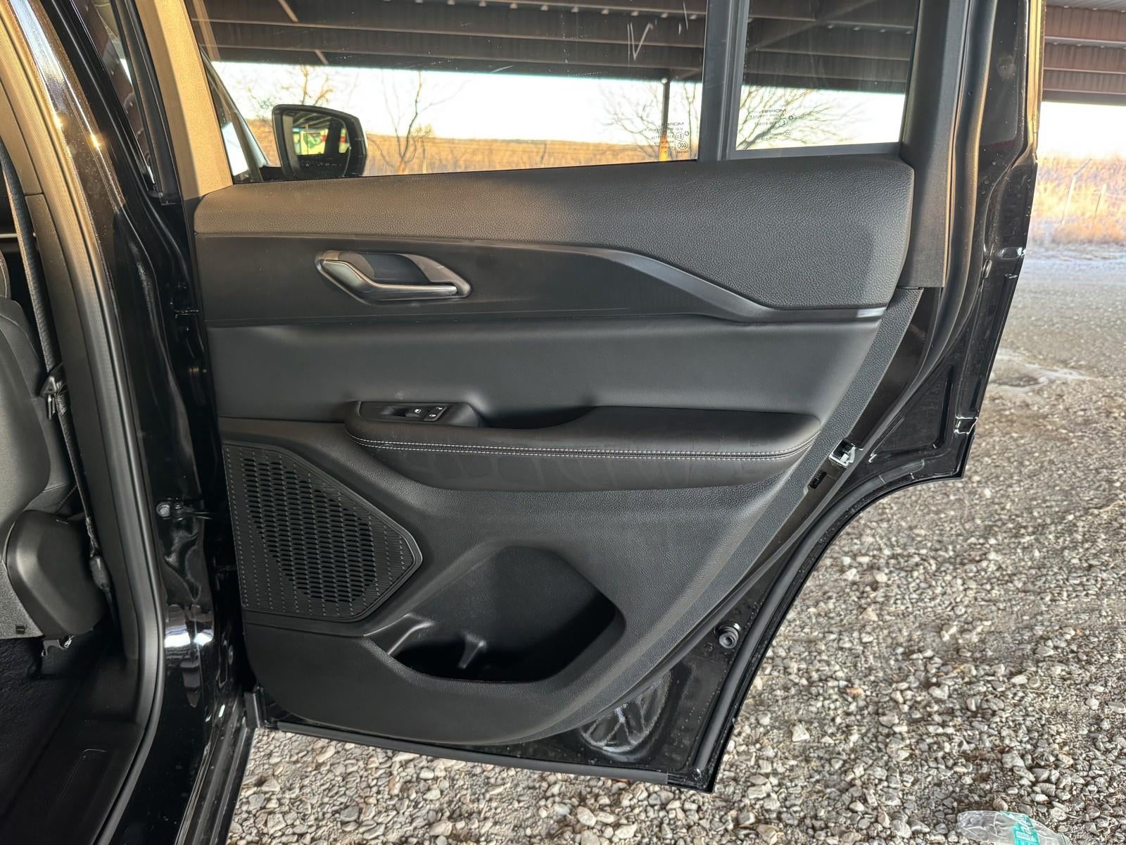 2025 Jeep Grand Cherokee GRAND CHEROKEE LAREDO 4X2