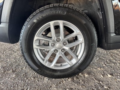 2025 Jeep Grand Cherokee GRAND CHEROKEE LAREDO 4X2