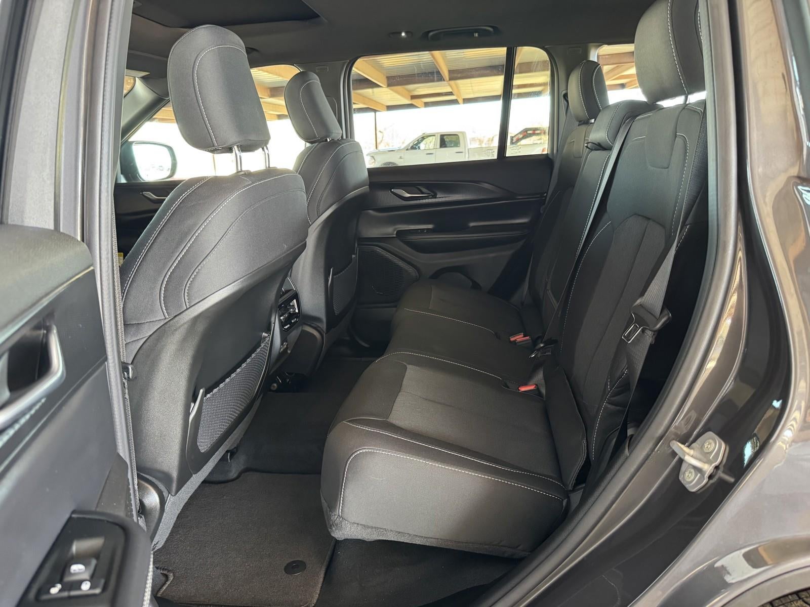 2026 Jeep Grand Cherokee GRAND CHEROKEE LAREDO X 4X2