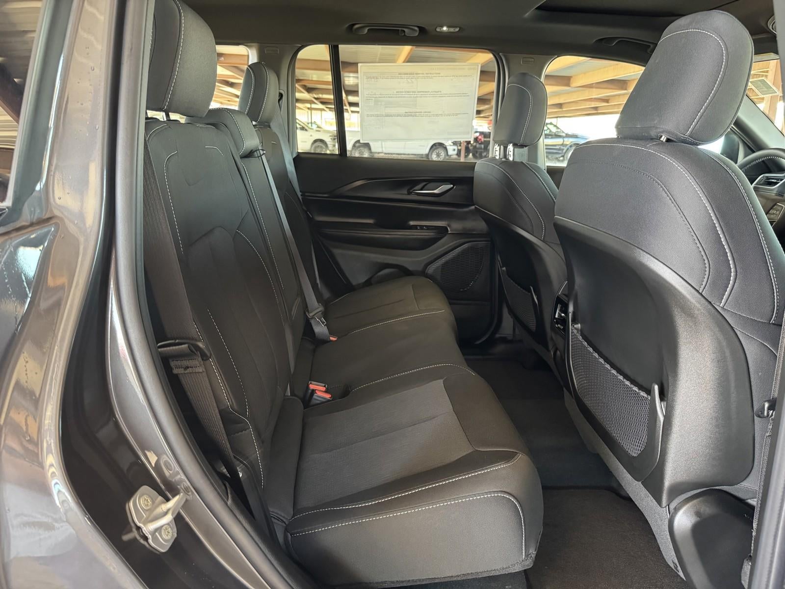 2026 Jeep Grand Cherokee GRAND CHEROKEE LAREDO X 4X2