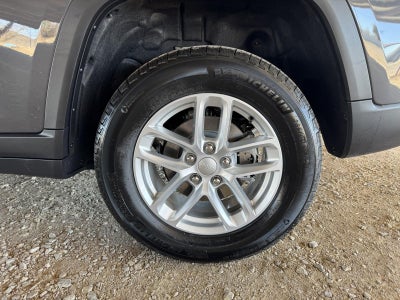 2026 Jeep Grand Cherokee GRAND CHEROKEE LAREDO X 4X2