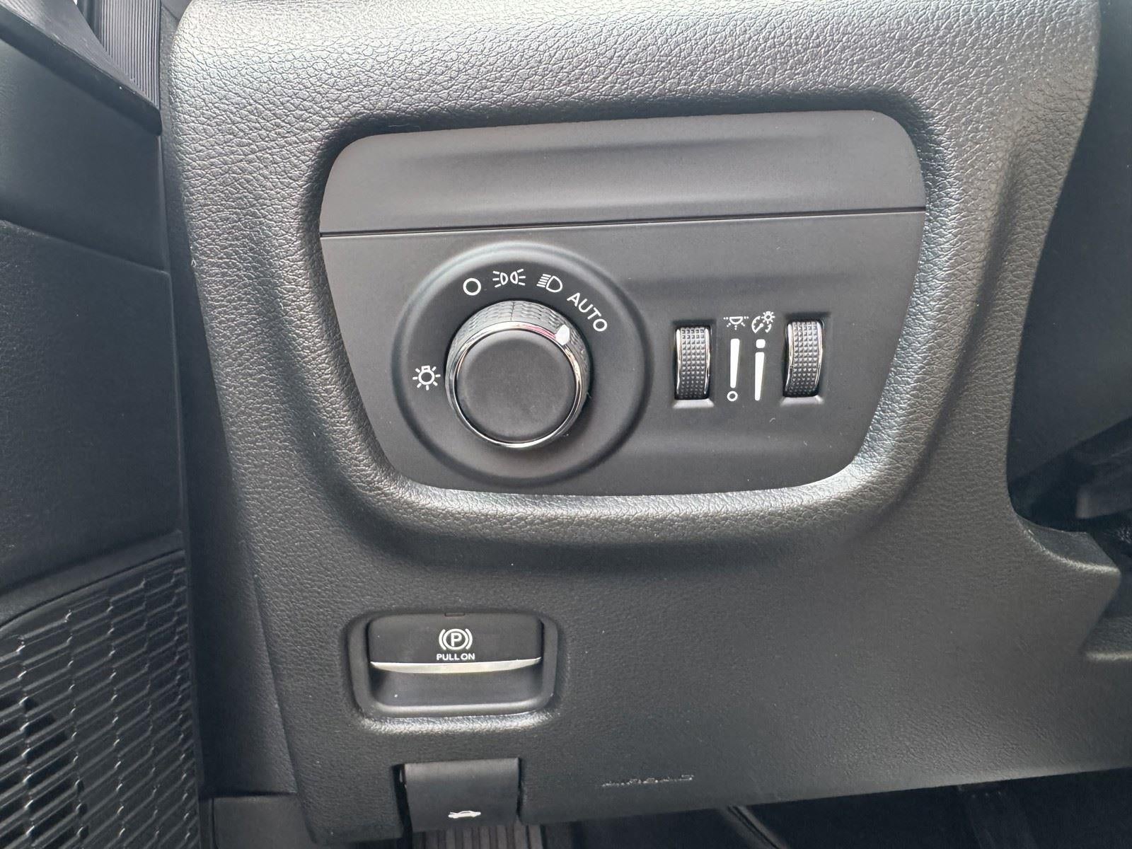 2026 Jeep Grand Cherokee GRAND CHEROKEE LAREDO 4X2