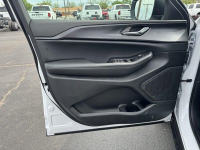 2026 Jeep Grand Cherokee GRAND CHEROKEE LAREDO 4X2