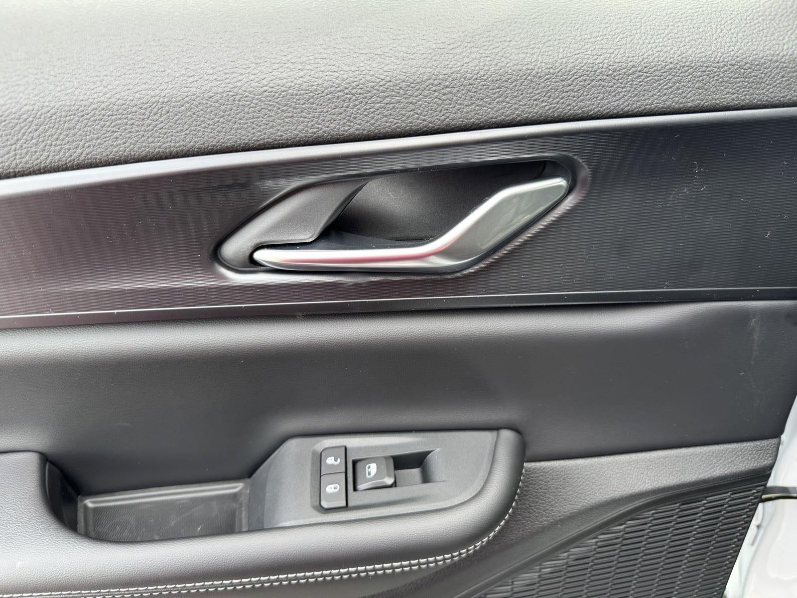 2026 Jeep Grand Cherokee GRAND CHEROKEE LAREDO 4X2