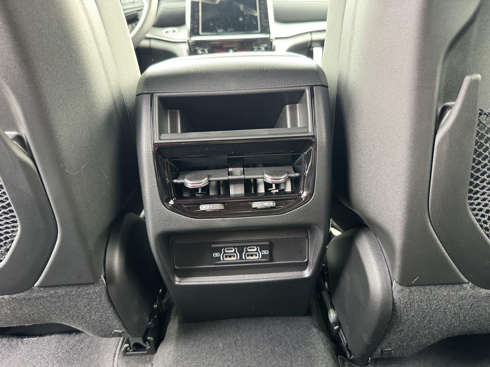 2026 Jeep Grand Cherokee GRAND CHEROKEE LAREDO 4X2