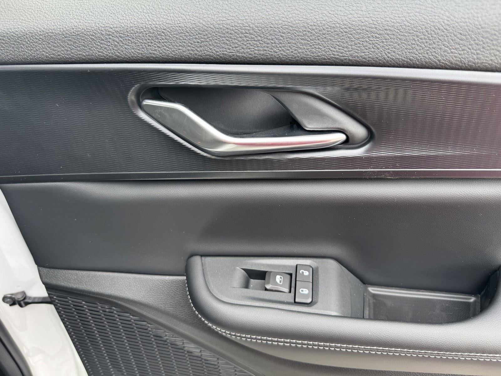 2026 Jeep Grand Cherokee GRAND CHEROKEE LAREDO 4X2