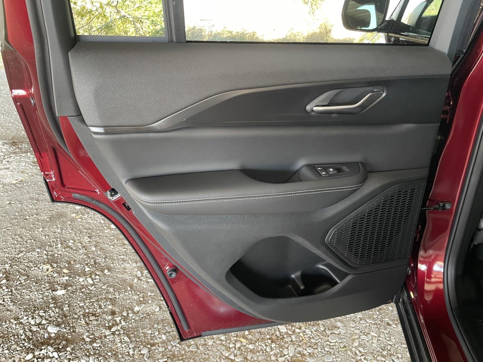 2025 Jeep Grand Cherokee GRAND CHEROKEE LAREDO X 4X2