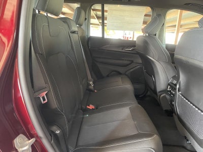 2025 Jeep Grand Cherokee GRAND CHEROKEE LAREDO X 4X2