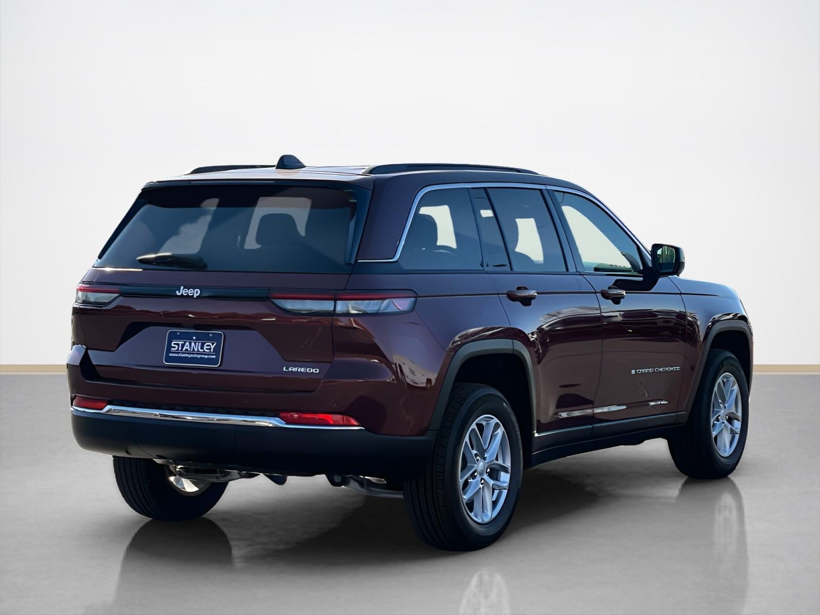 2025 Jeep Grand Cherokee GRAND CHEROKEE LAREDO X 4X2