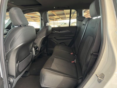 2026 Jeep Grand Cherokee GRAND CHEROKEE LAREDO X 4X2