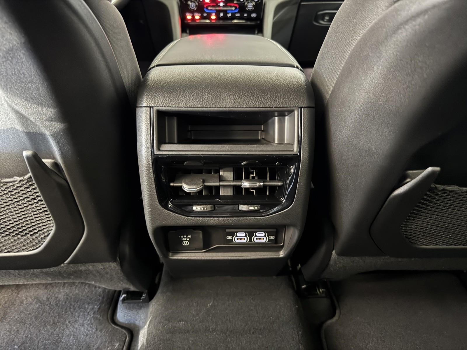 2026 Jeep Grand Cherokee GRAND CHEROKEE LAREDO X 4X2