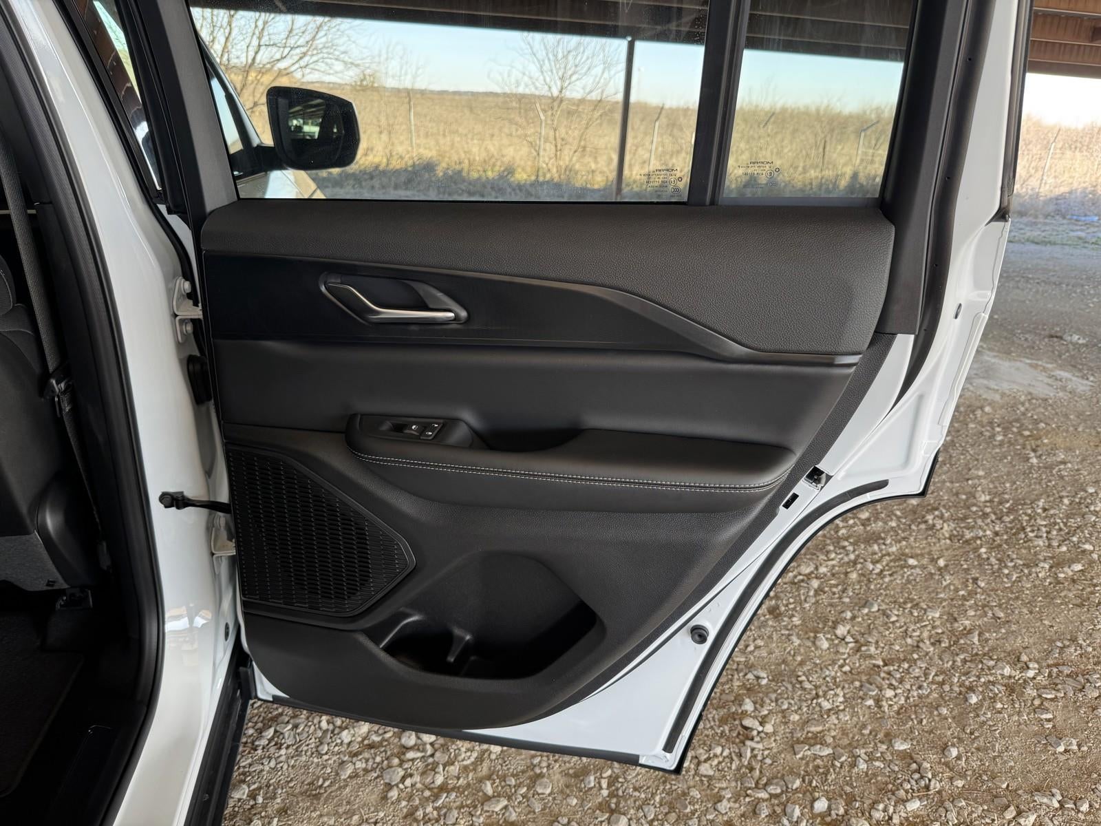 2026 Jeep Grand Cherokee GRAND CHEROKEE LAREDO X 4X2