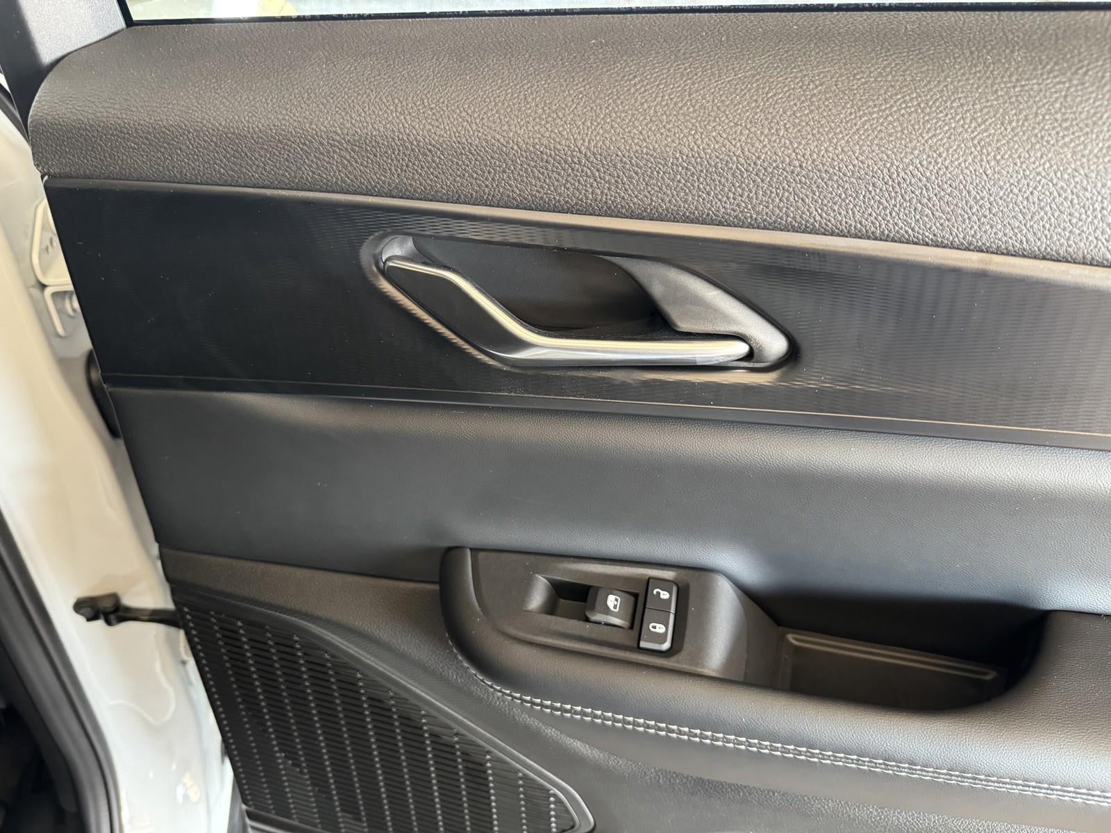 2026 Jeep Grand Cherokee GRAND CHEROKEE LAREDO X 4X2