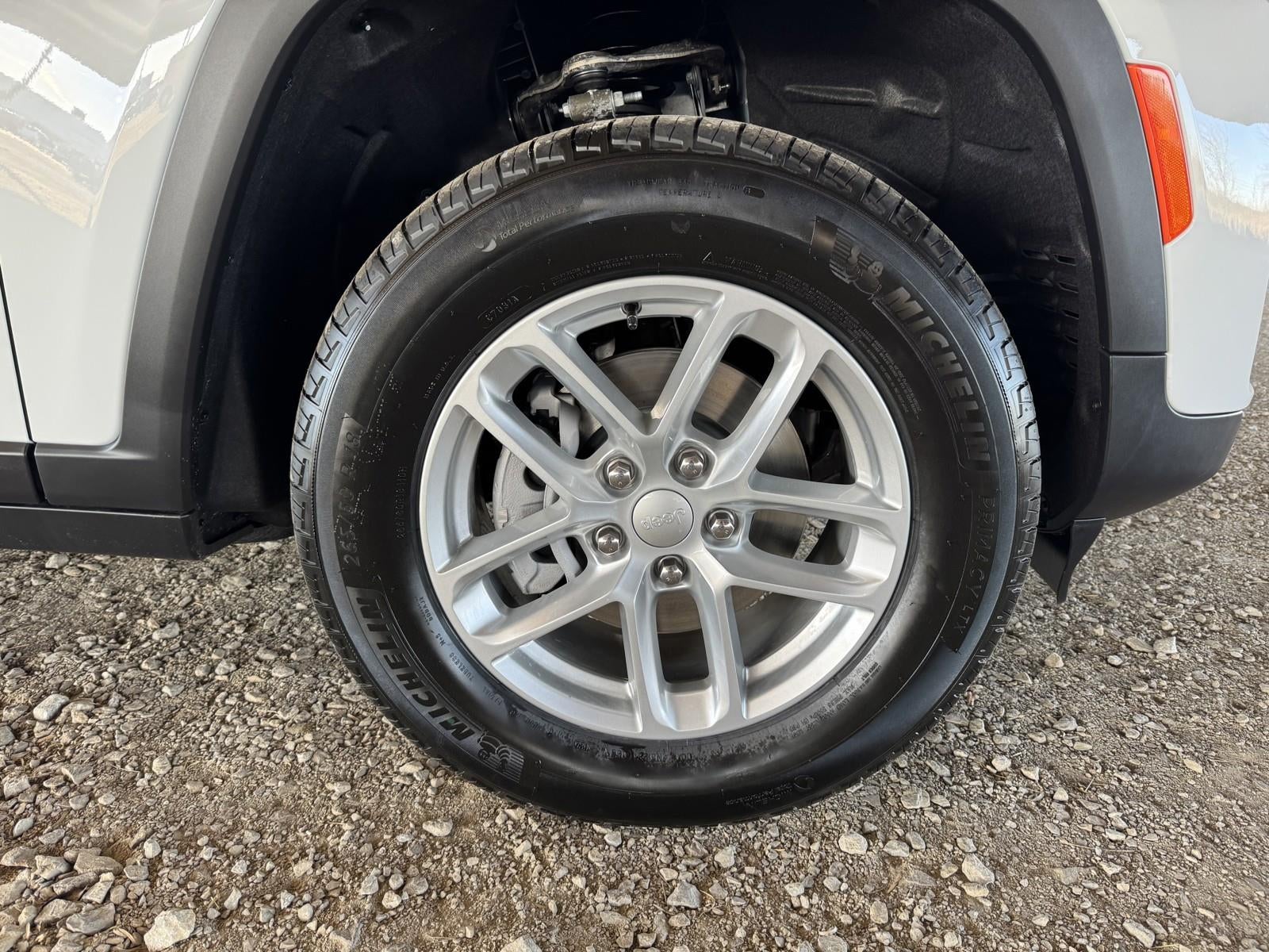 2026 Jeep Grand Cherokee GRAND CHEROKEE LAREDO X 4X2