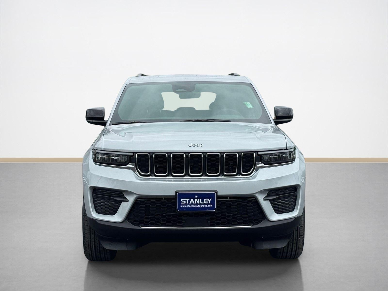 2026 Jeep Grand Cherokee GRAND CHEROKEE LAREDO 4X2