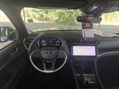 2027 Jeep Grand Cherokee GRAND CHEROKEE LIMITED 4X2
