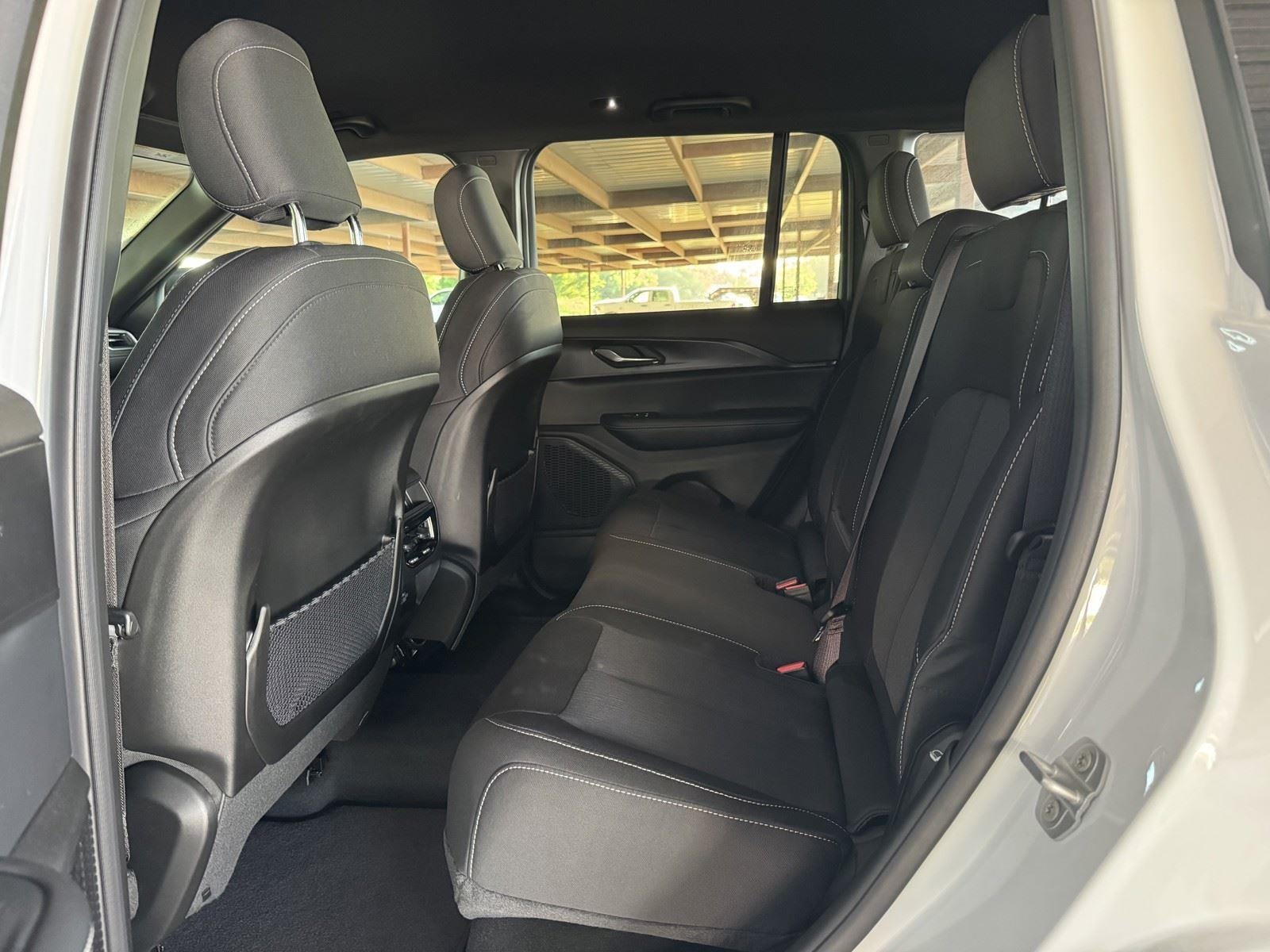 2026 Jeep Grand Cherokee GRAND CHEROKEE LAREDO 4X4