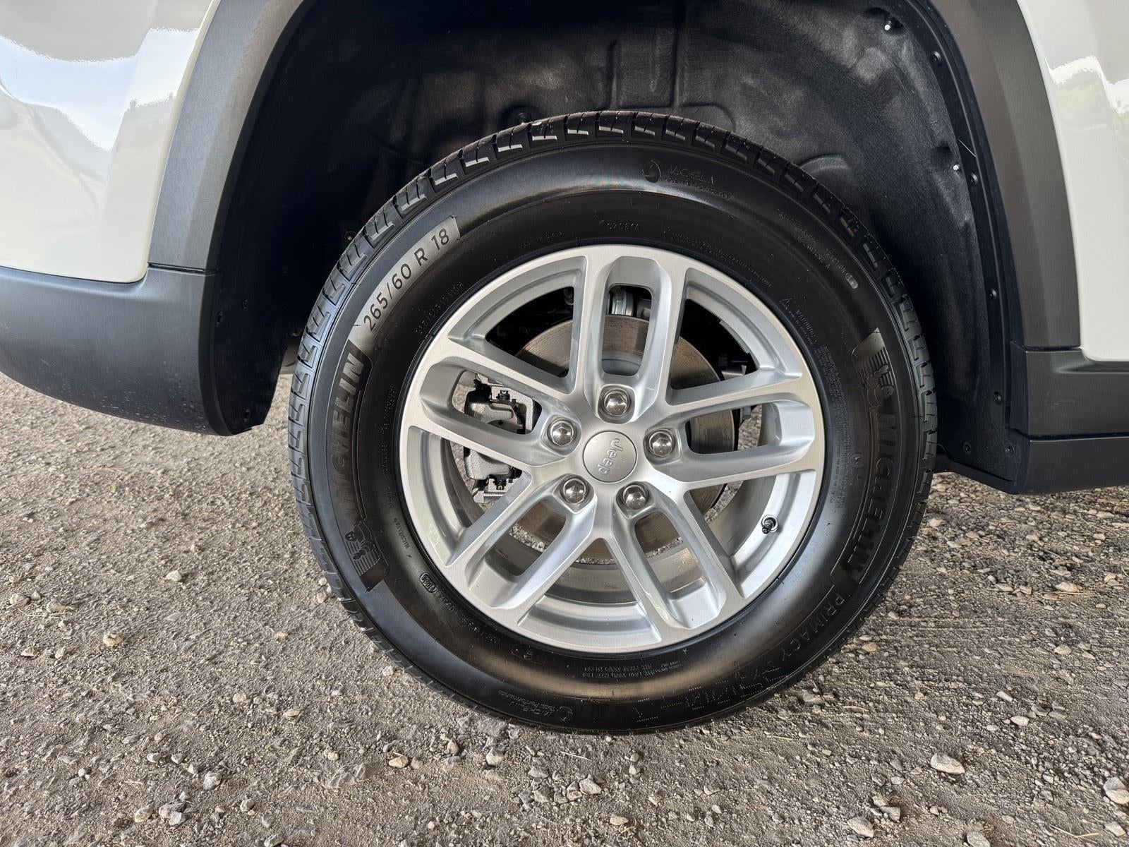2026 Jeep Grand Cherokee GRAND CHEROKEE LAREDO 4X4