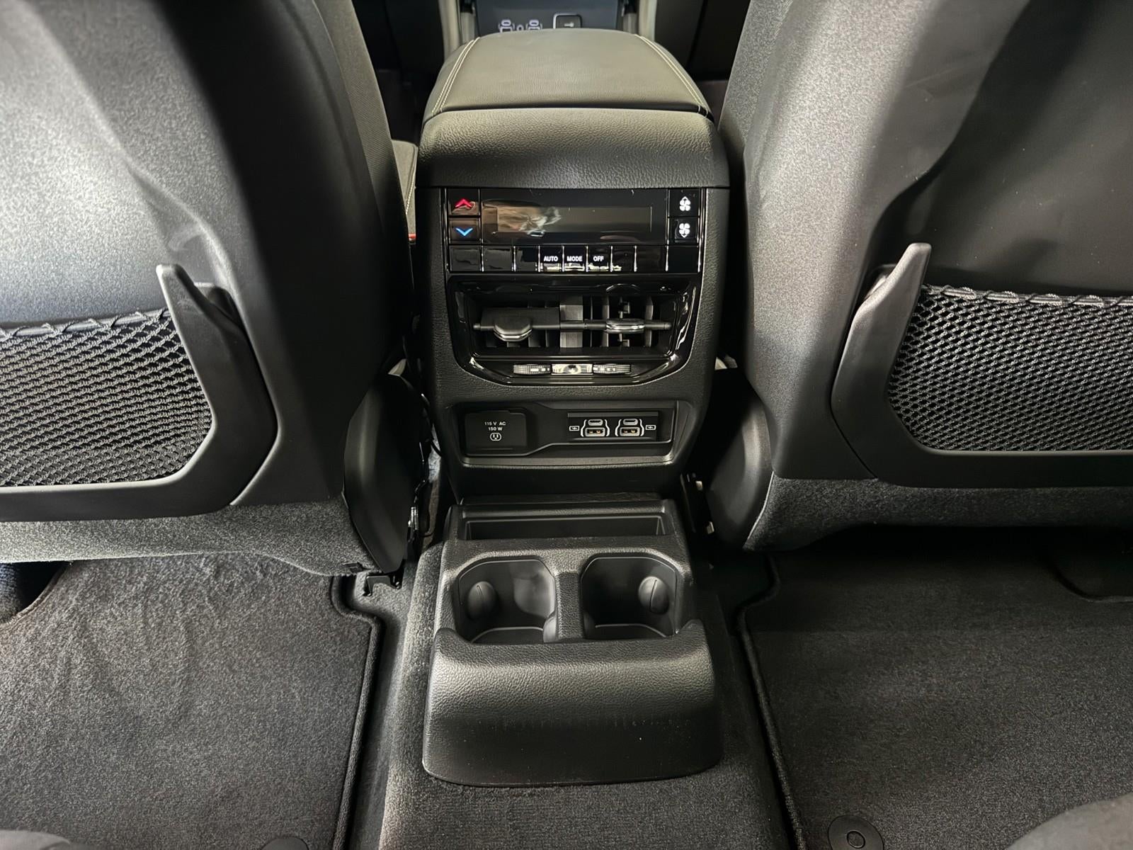 2026 Jeep Grand Cherokee GRAND CHEROKEE L LAREDO X 4X2