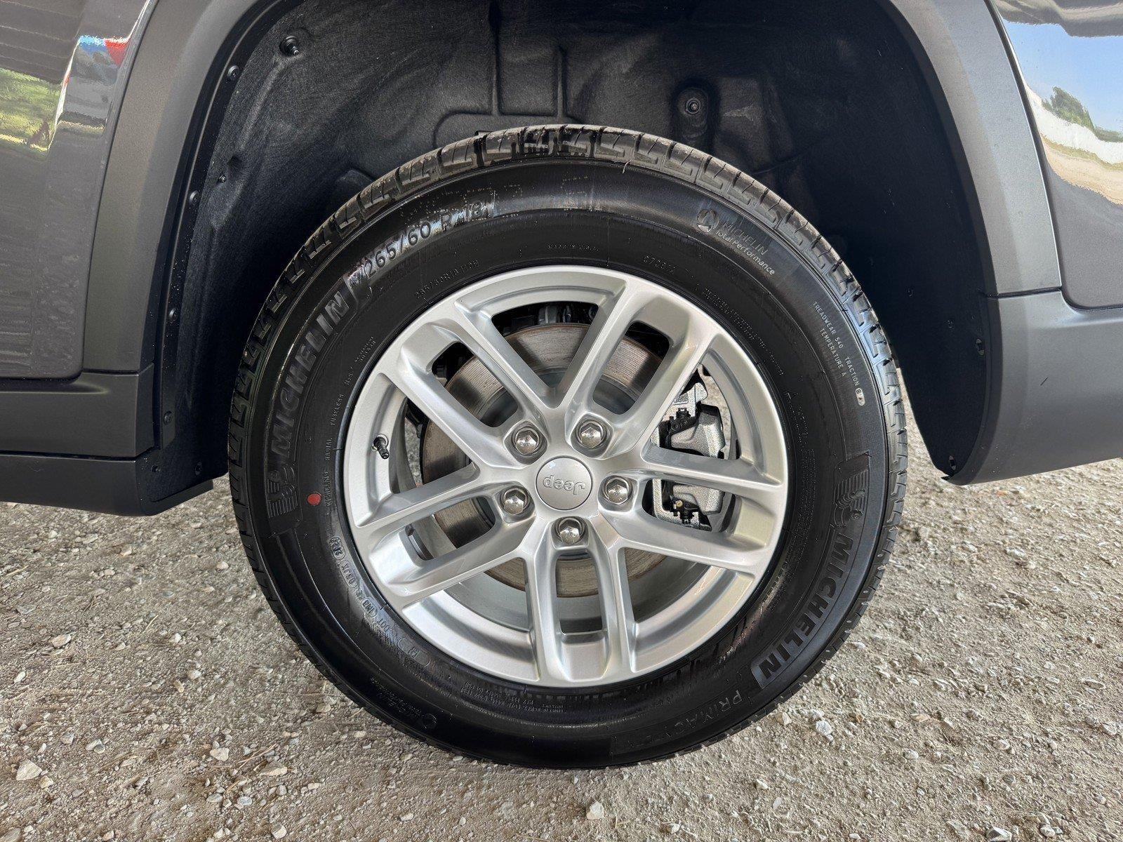 2026 Jeep Grand Cherokee GRAND CHEROKEE L LAREDO X 4X2
