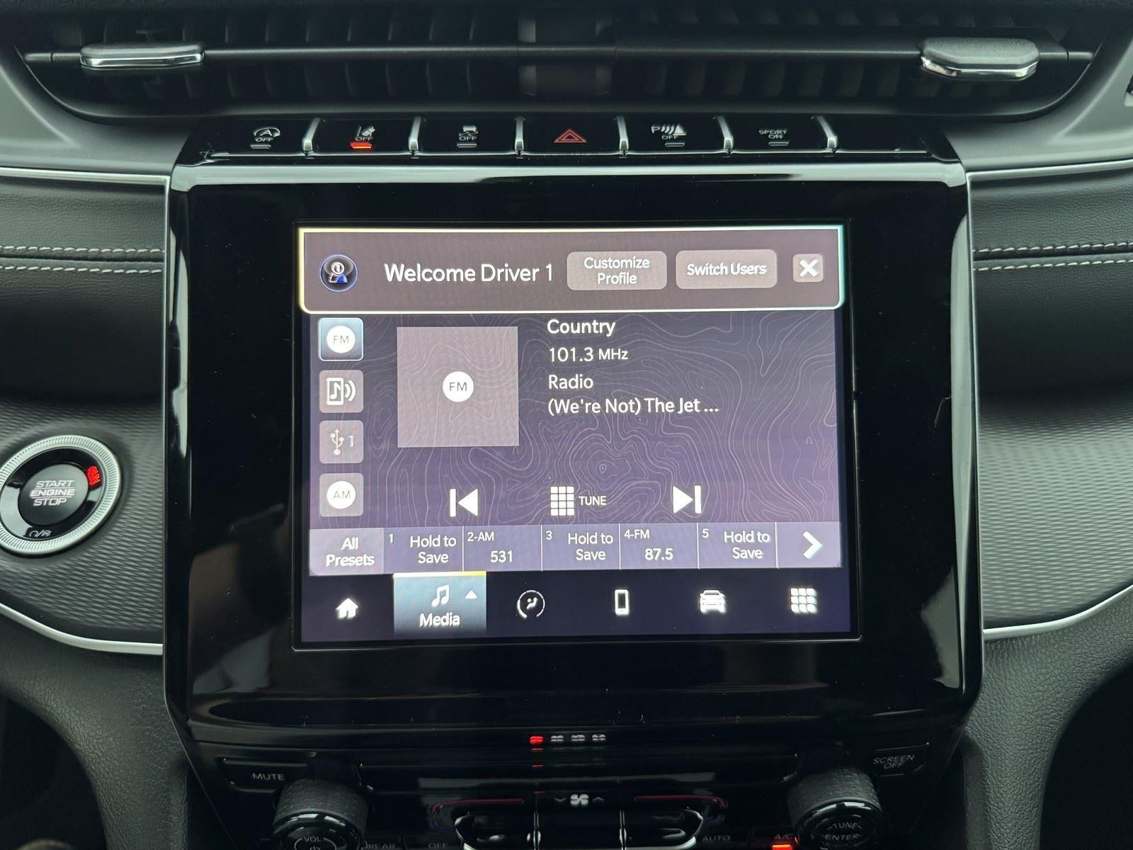 2026 Jeep Grand Cherokee GRAND CHEROKEE L LAREDO 4X2