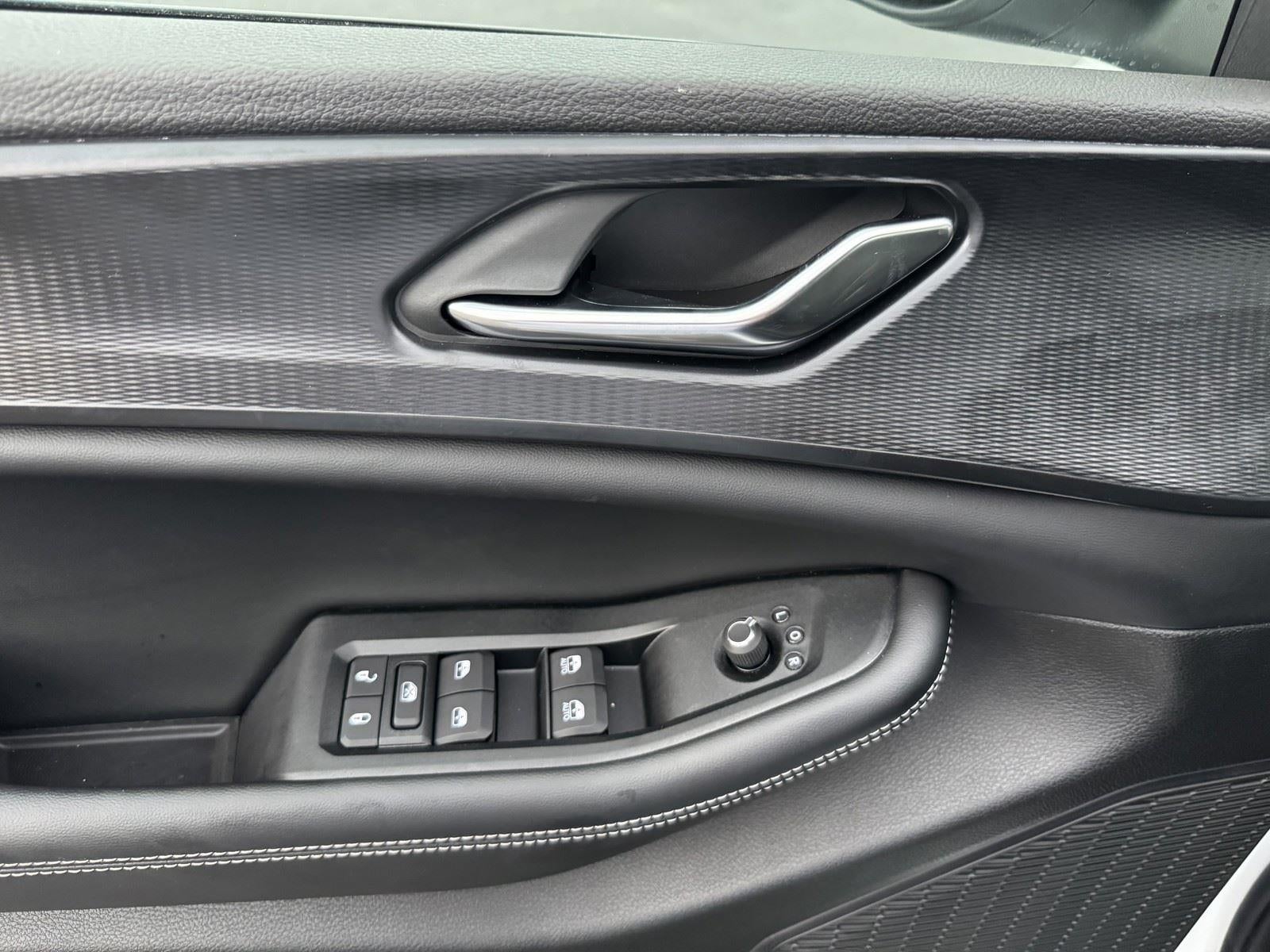 2026 Jeep Grand Cherokee GRAND CHEROKEE L LAREDO 4X2