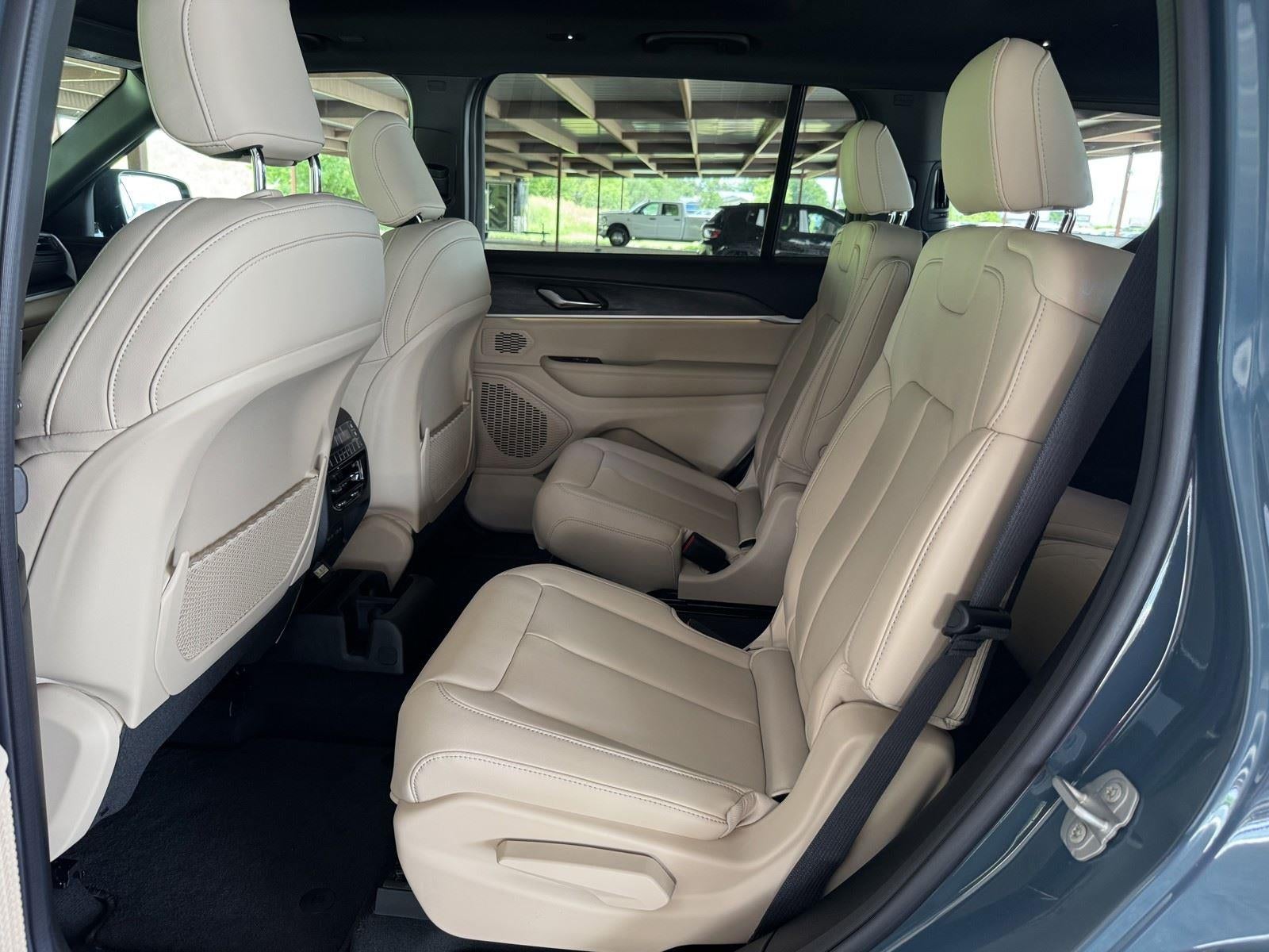 2026 Jeep Grand Cherokee GRAND CHEROKEE L LIMITED 4X4