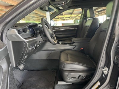 2026 Jeep Grand Cherokee GRAND CHEROKEE L LIMITED RESERVE 4X4