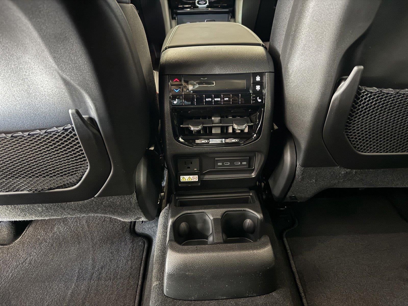 2026 Jeep Grand Cherokee GRAND CHEROKEE L LIMITED RESERVE 4X4
