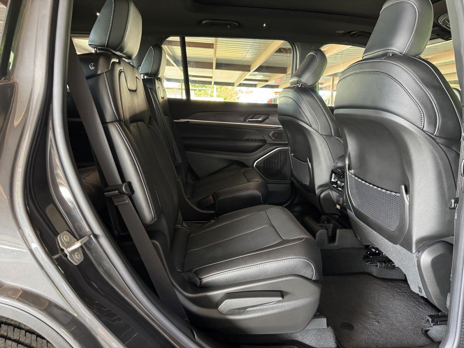 2026 Jeep Grand Cherokee GRAND CHEROKEE L LIMITED RESERVE 4X4