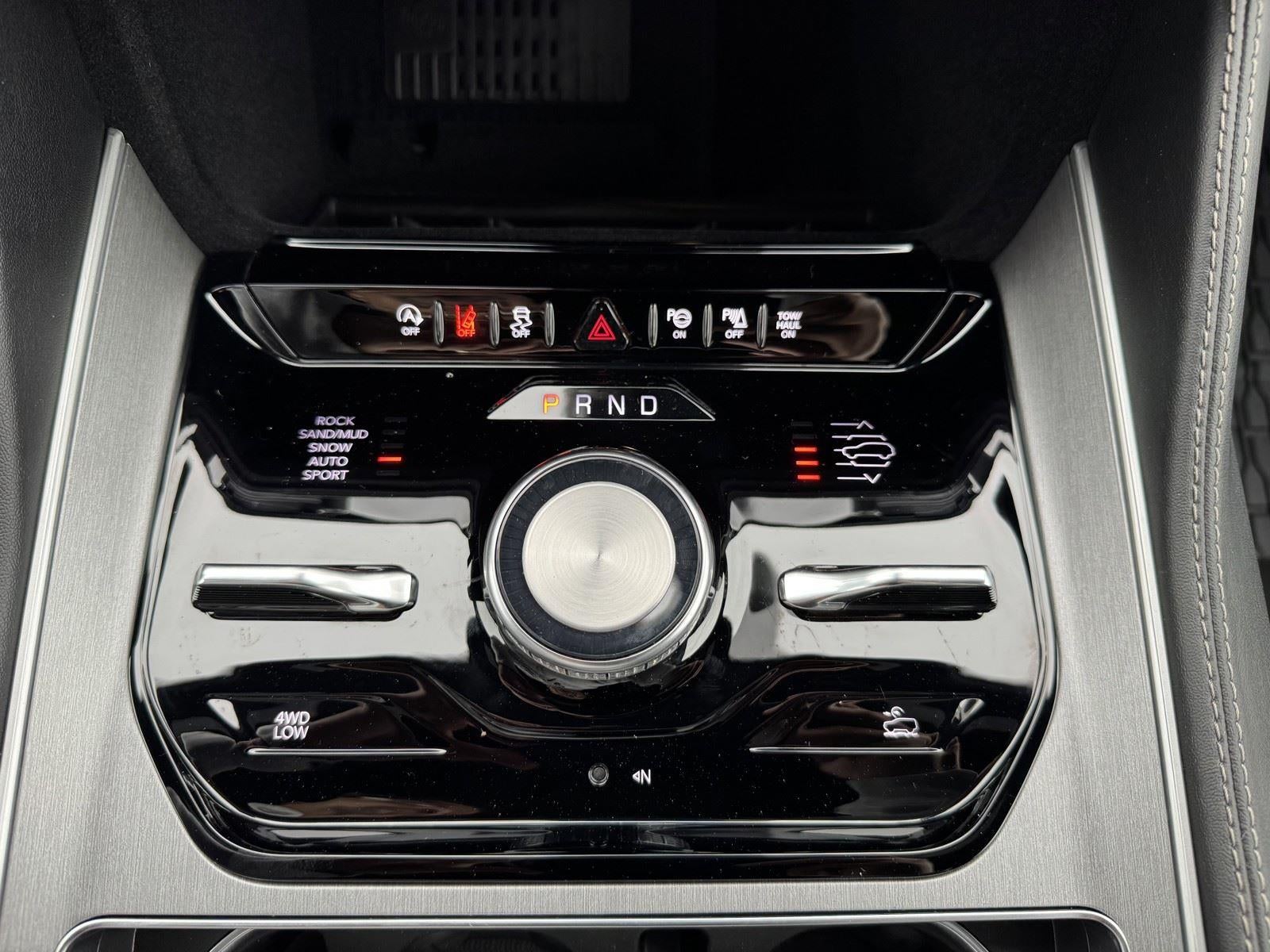 2026 Jeep Grand Wagoneer GRAND WAGONEER UPLAND 4X4