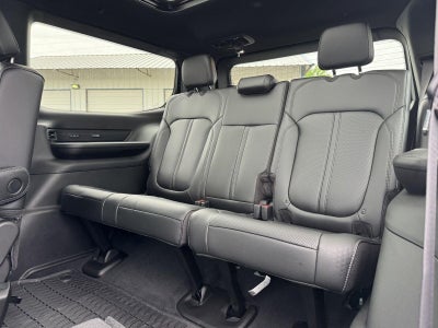 2026 Jeep Grand Wagoneer GRAND WAGONEER UPLAND 4X4