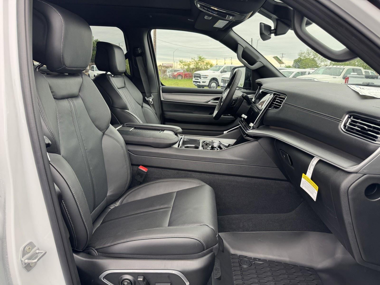 2026 Jeep Grand Wagoneer GRAND WAGONEER UPLAND 4X4