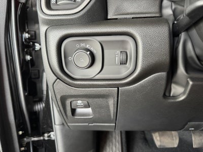 2026 RAM 1500 RAM 1500 TRADESMAN CREW CAB 4X4 5'7' BOX