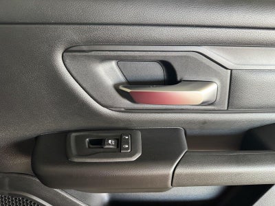 2026 RAM 1500 RAM 1500 TRADESMAN CREW CAB 4X4 5'7' BOX