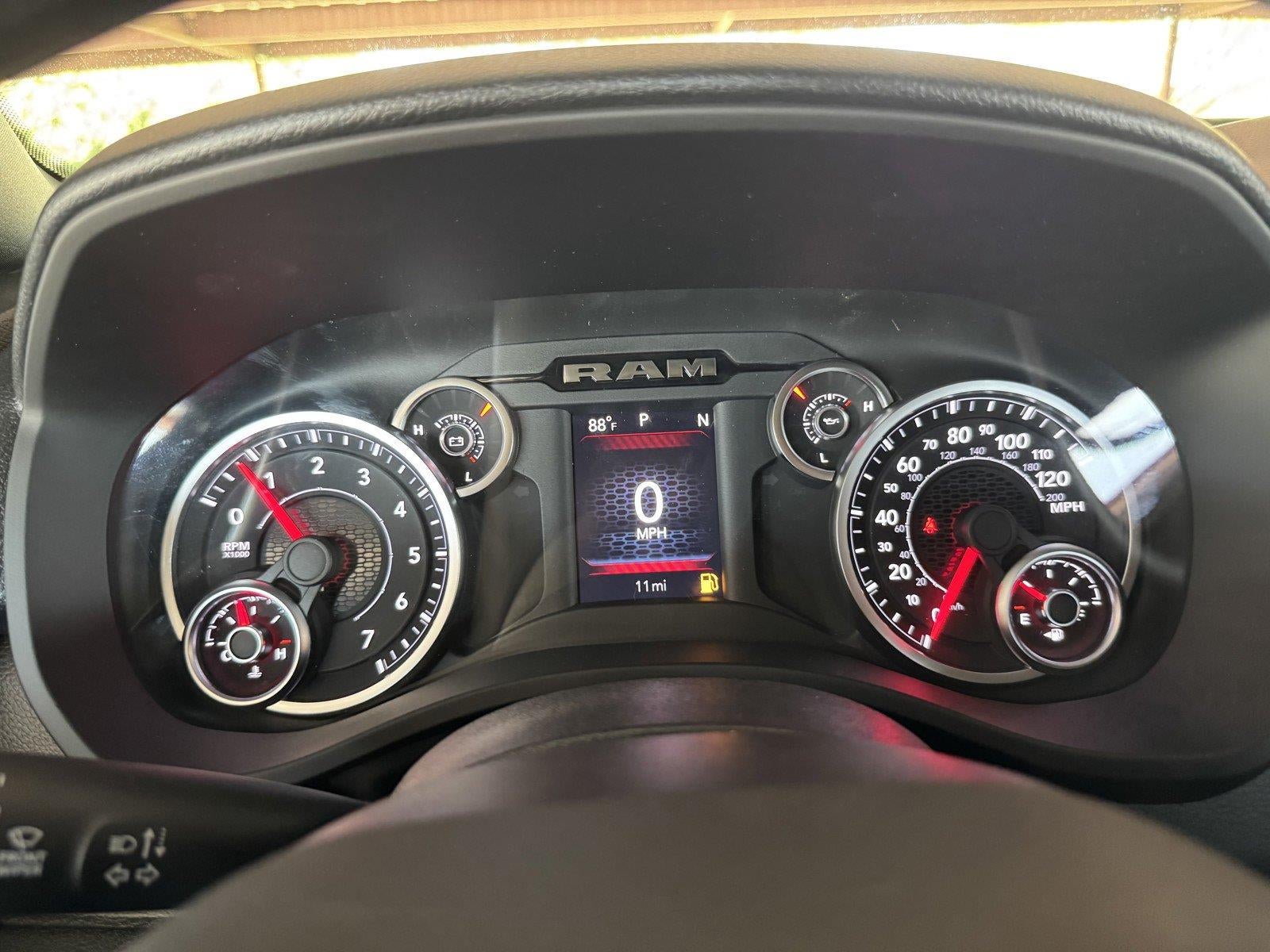 2026 RAM 1500 RAM 1500 TRADESMAN CREW CAB 4X4 5'7' BOX