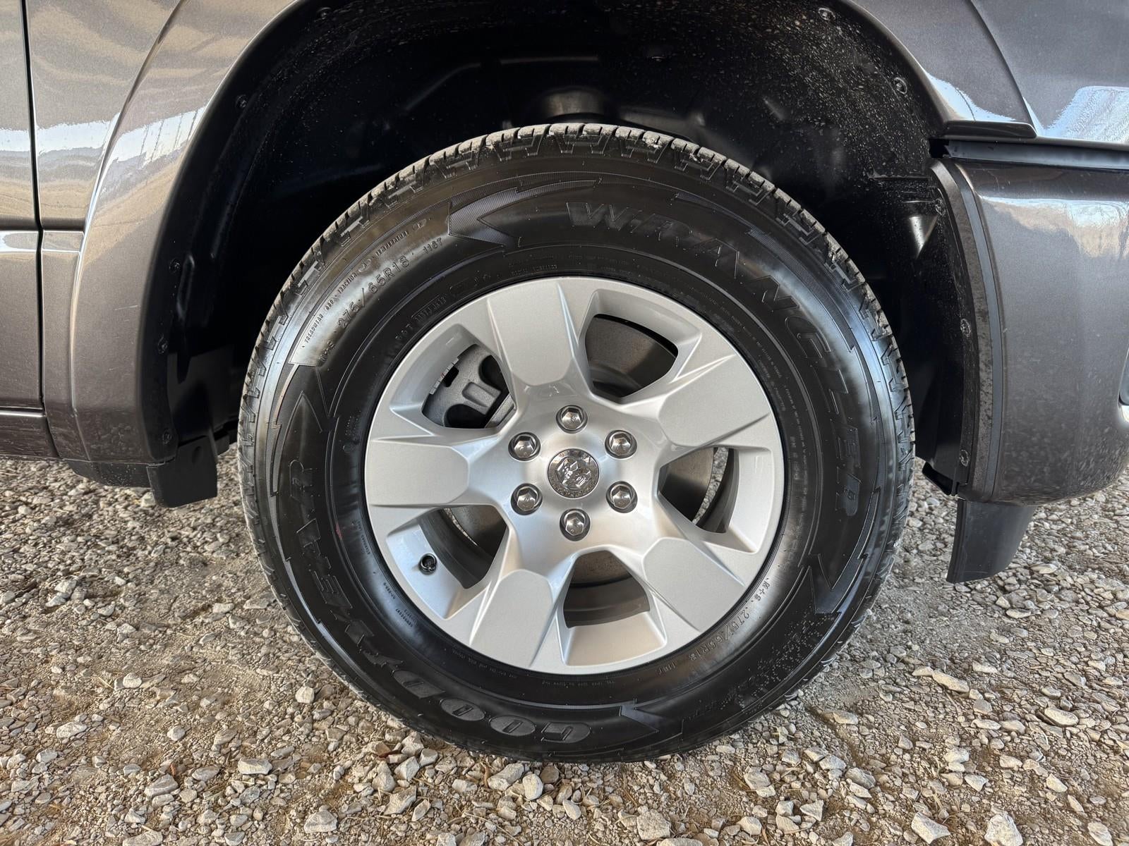 2026 RAM Ram 1500 RAM 1500 LONE STAR CREW CAB 4X4 5'7' BOX