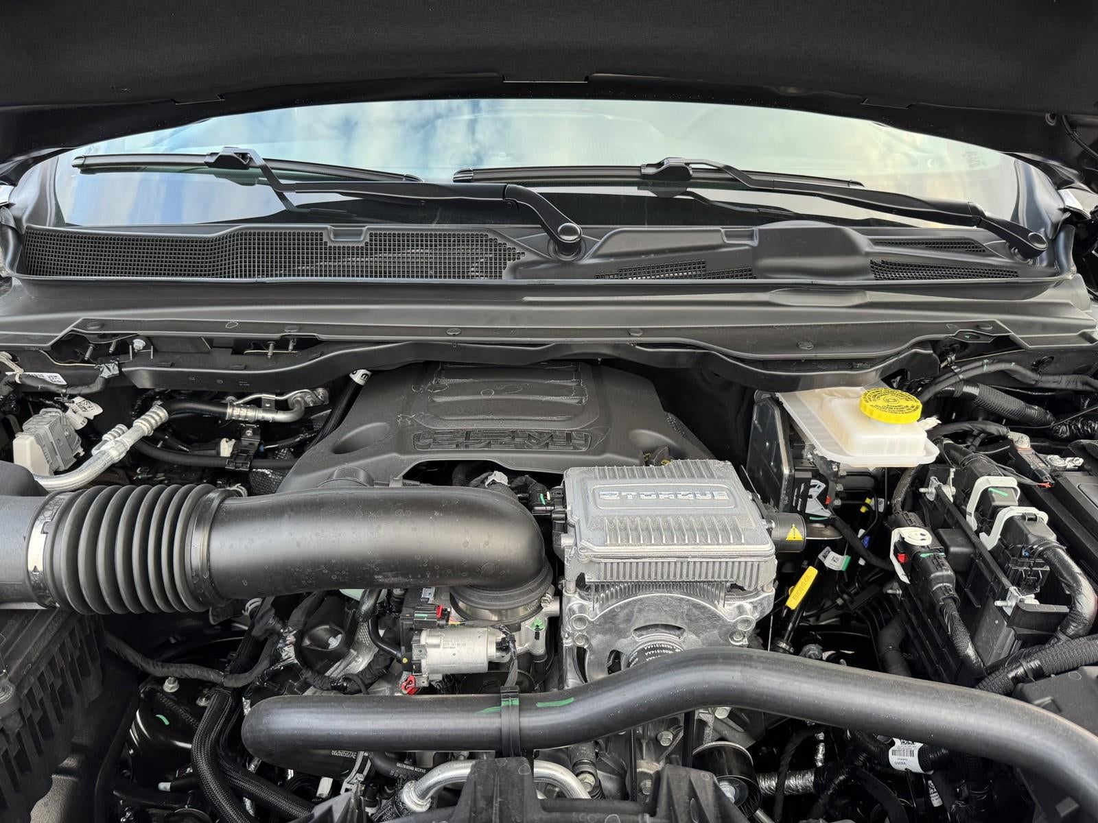 2026 RAM Ram 1500 RAM 1500 LONE STAR CREW CAB 4X4 5'7' BOX