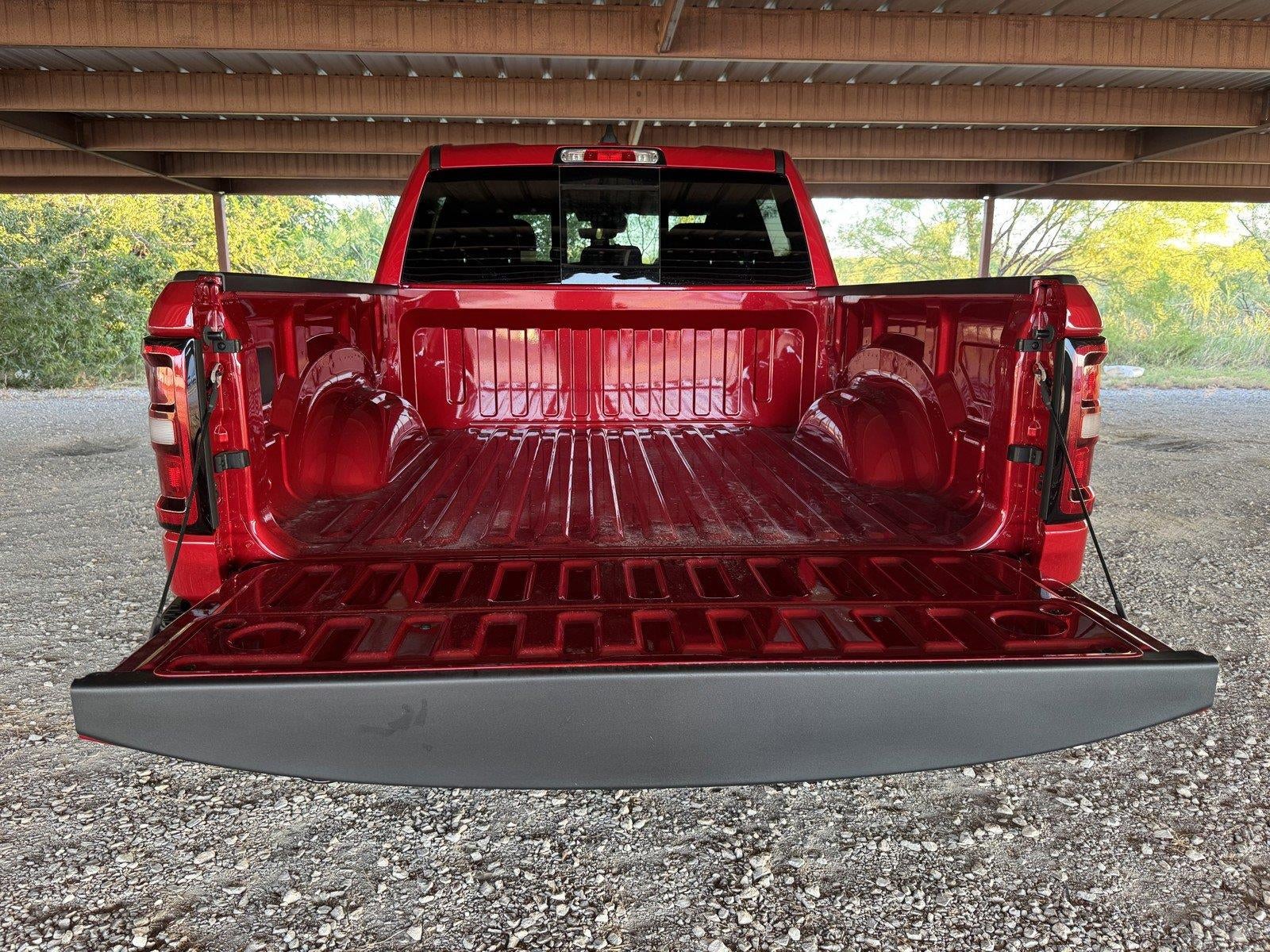2026 RAM 1500 RAM 1500 LONE STAR CREW CAB 4X4 5'7' BOX