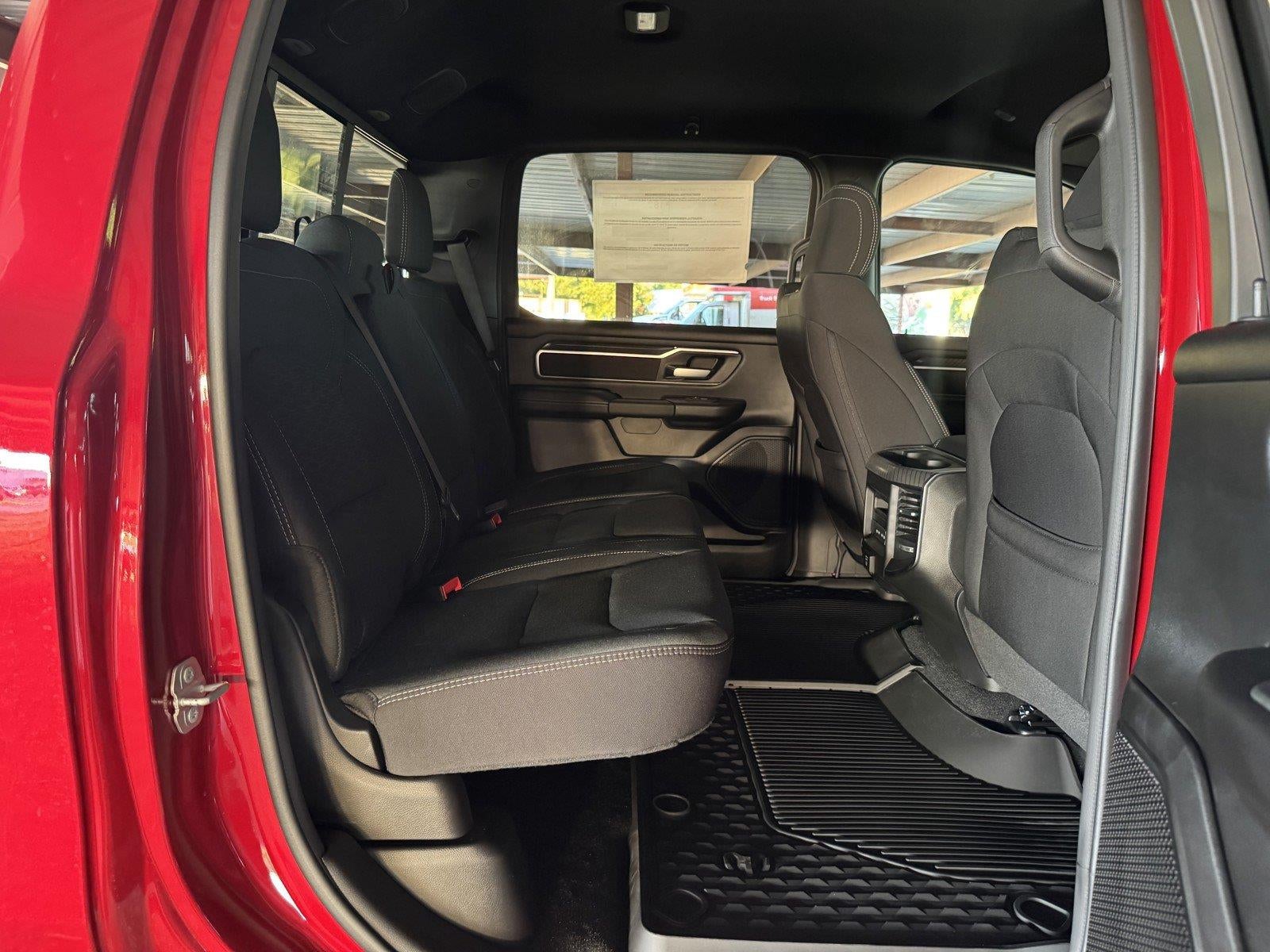 2026 RAM 1500 RAM 1500 LONE STAR CREW CAB 4X4 5'7' BOX