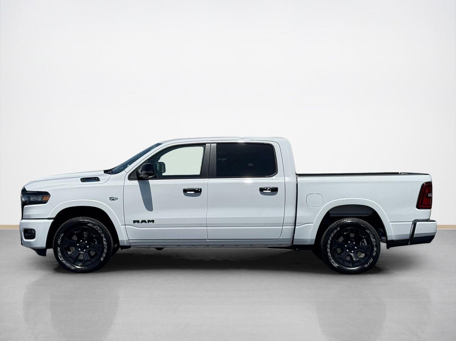 2026 RAM Ram 1500 RAM 1500 LONE STAR CREW CAB 4X4 5'7' BOX